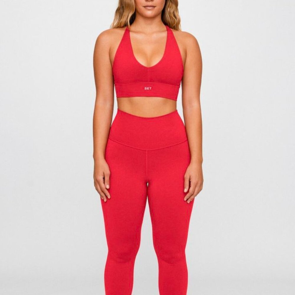 SET ACTIVE - Red Luxform Racer V Bra & Luxform Leggings set!